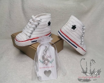 Baby shoes/boots/sneakers crocheted, handmade "Chucks" (All Stars Converse)