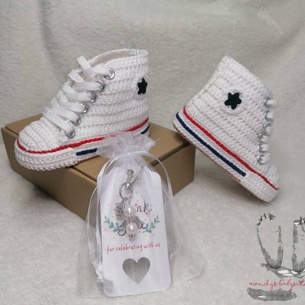 Babyschuhe/ Stiefel/ Boots/ Turnschuhe gehäkelt, Handmade "Chucks" (All Stars Converse)