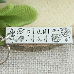 Plant Daddy - Plant Dad Gift - Green Thumb Gift - Plant Lovers Gift - Crazy Plant Lady - Plant Keychain - Plant Lover - Plant Mom