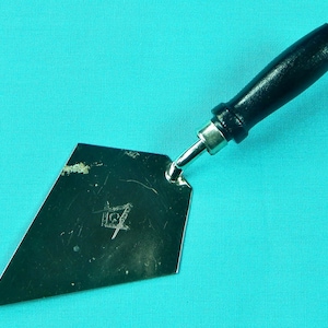 Vintage viejo fraternal masonic lodge mini trowel letter opener