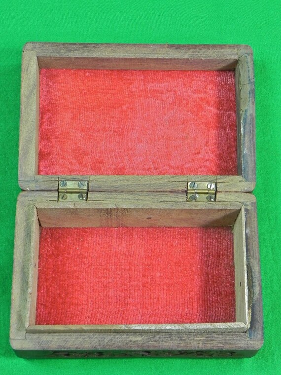 Vintage Carved Wood Jewelry Box - image 3