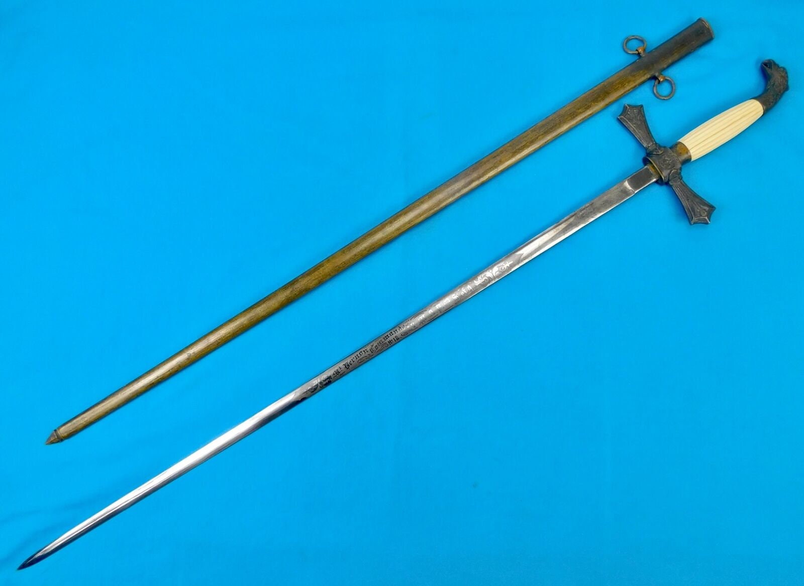 Antique Old US Fraternal Masonic Eagle Head Engraved Sword W