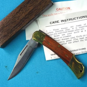 Vintage c. 1980 Small Lockback Folding Pocket Knife