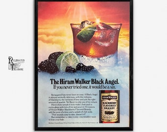 Decoración de licor retro, brandy con sabor a mora Hiram Walker Black Angel, colores llamativos