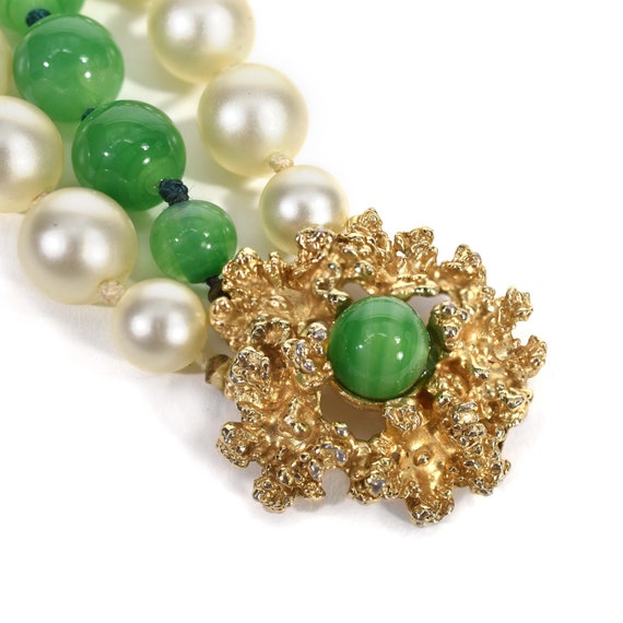 3 Strand ca. 1950's Faux Pearl with Green Peking … - image 3