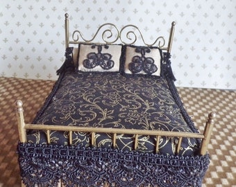 Dollhouse Miniature Bed   Brass   Black Lace/Metallic Gold