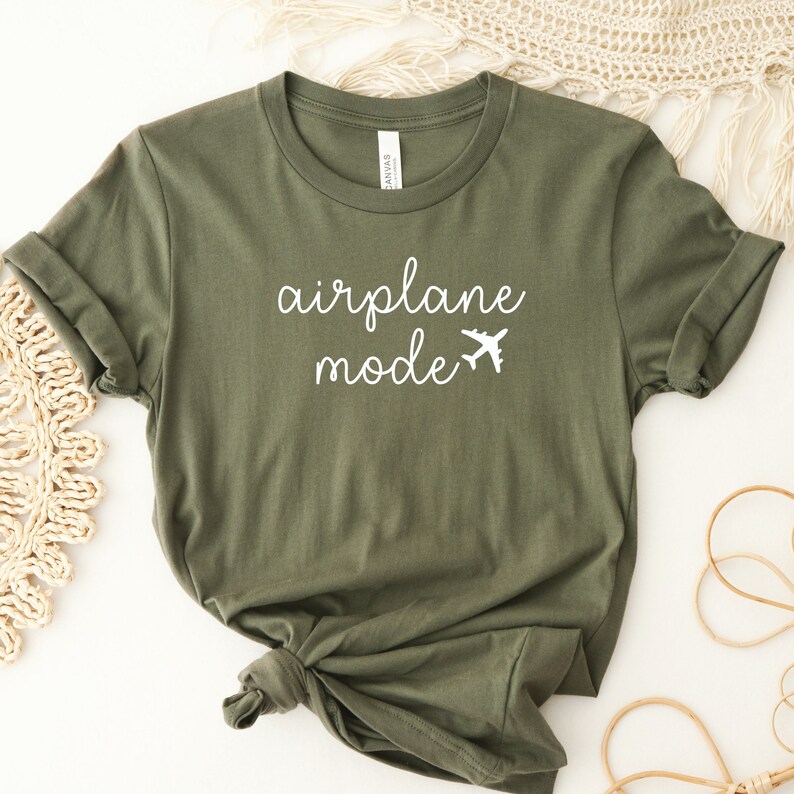 Airplane Mode Shirt: Travel Graphic Tee - Soft Cotton Blend 画像 2