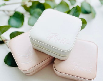 Personalized Jewelry Boxes, Christmas Gifts for Women, Bridesmaid Gift, Maid of Honor Personalized Gift for Women Travel Jewelry Case,