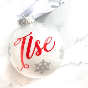 Personalized Christmas ornament, 4” Ornament with name and snowflakes, Christmas gift, holiday gifts, personalised gift, Family Christmas