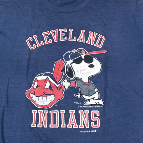 Vintage Cleveland Indians Snoopy T-shirt MLB Baseb