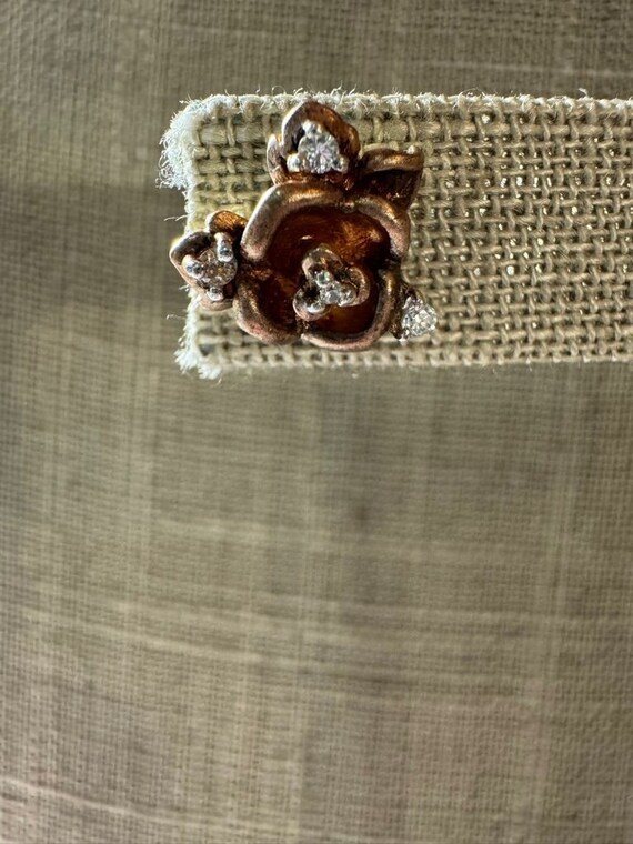 Vintage rose gold and rhinestone stud earrings - image 5
