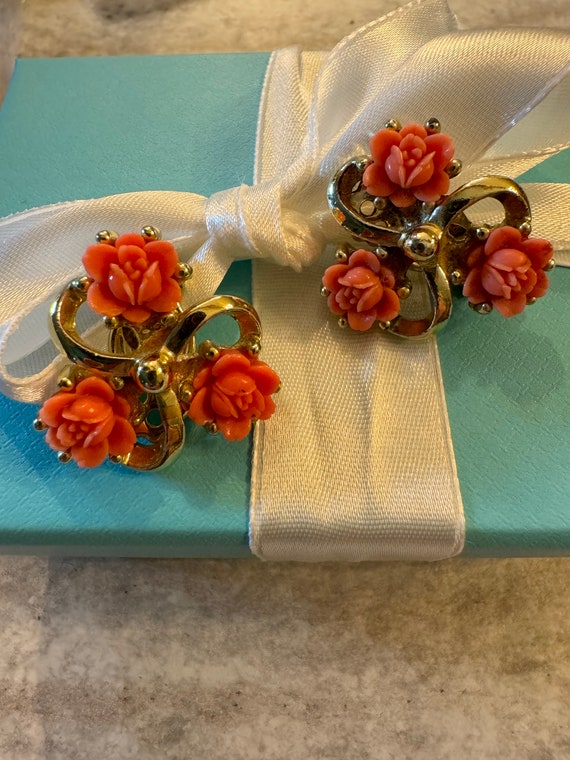 Vintage faux coral rose clip flower earrings