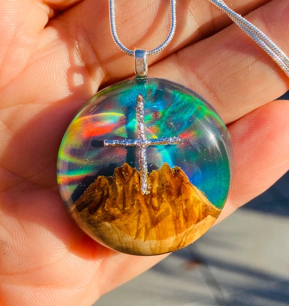 Northern lights resin pendant Clearance