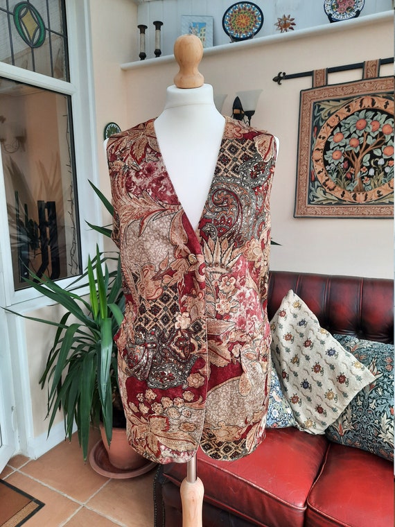 Vintage red & gold velvet waistcoat by Furnkranz V
