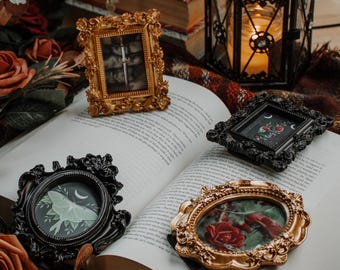 Caja sorpresa: Cuadro en miniatura de estilo antiguo con marco / Mini lámina artística.