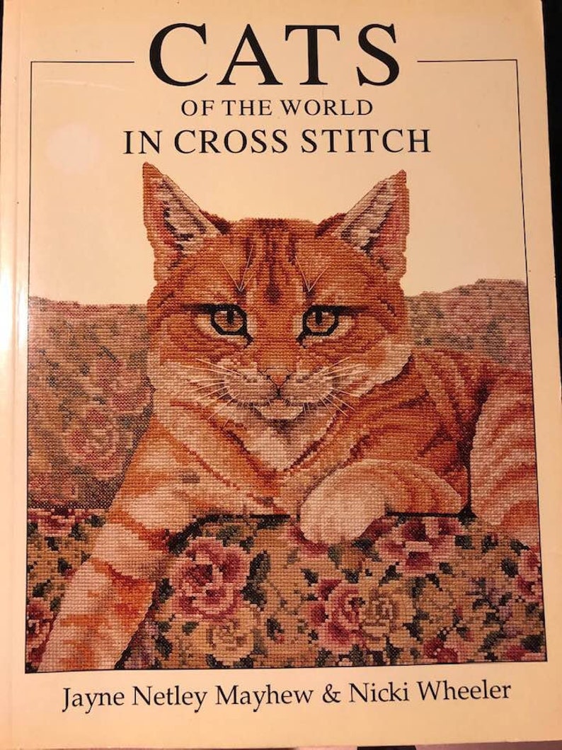 Cats of the World in Cross Stitch by Mayhew /& Wheeler