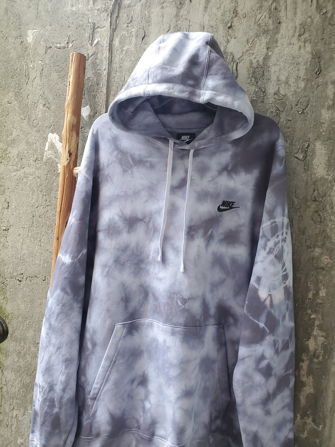tie dye sweatshirt nike