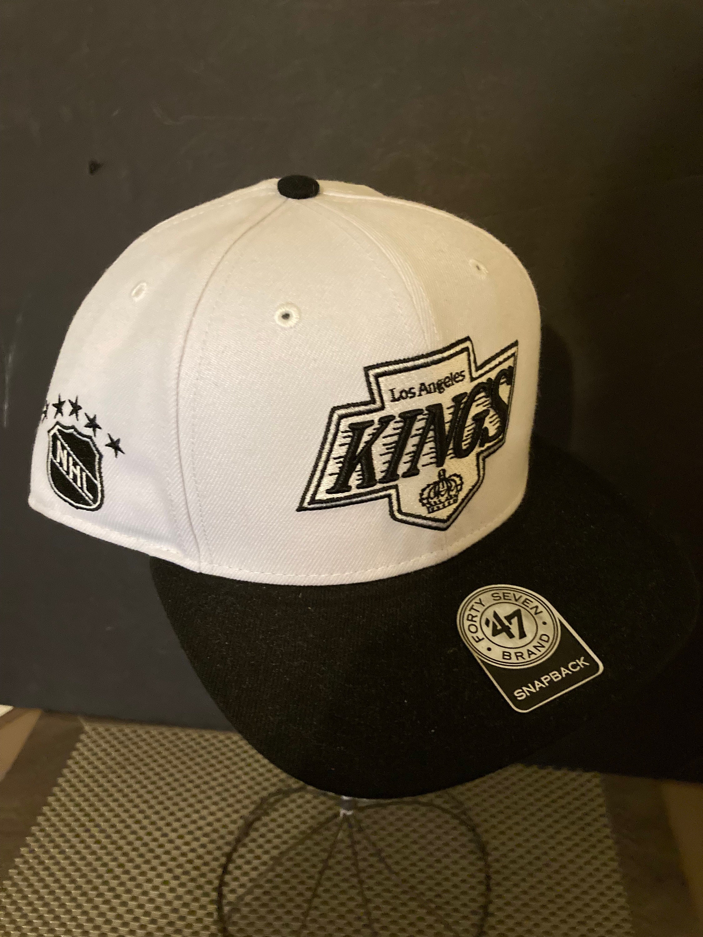 Men's Vintage 90s LA Kings NHL Jersey And 90s Looney Tunes Taz Kings Hat  RARE - Hats - Whitney, Nevada, Facebook Marketplace