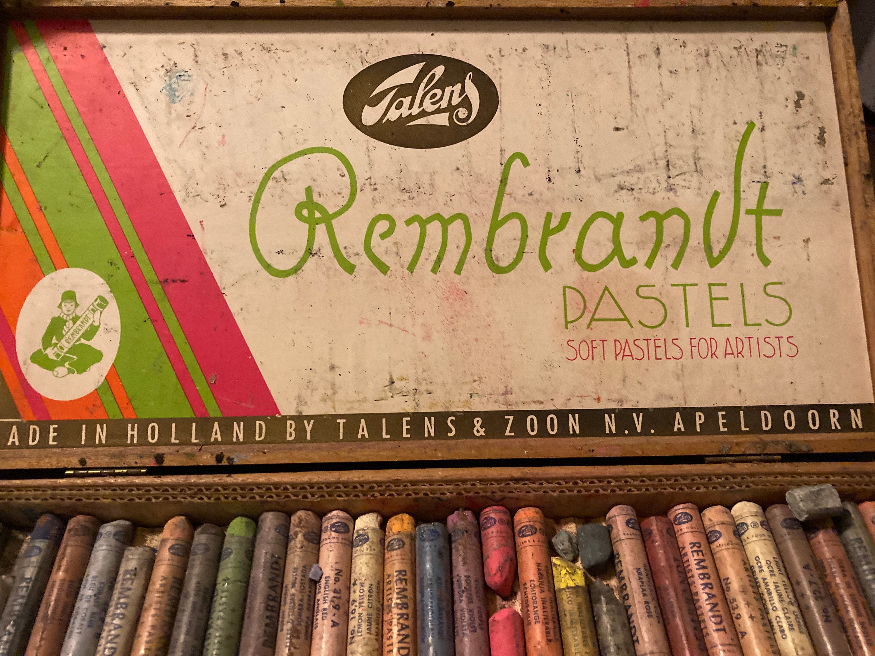 Talens & Zoon Rembrandt Pastels Soft Pastels for Artists