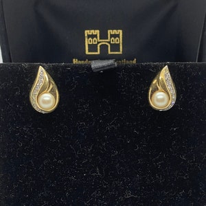 Vtg Monet Signed Pierced Earrings Faux Pearl Rhinestone Gold Tone