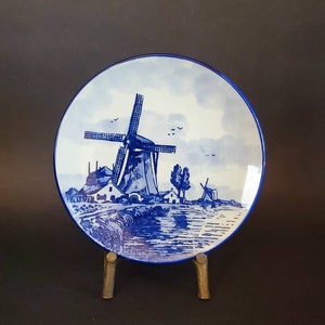 Plate, Porcelain, Vintage Delft hand painted, Windmill Theme, signed Delfts Holland Handpainted