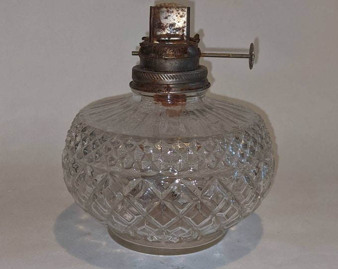 Lamplight Farms Oil Lamp, Model 236, Wexford Type Pattern, Made in