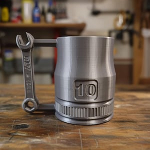 10 mm Sockel Can Cup, 3D gedruckter Coozie, Mechanikergeschenk