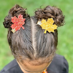 Fall leaves hair clips, Leaf Hair Clip, Fall pigtail bows, Orange glitter bows, Yellow glitter bows, Cute Fall bows, Halloween pigtail bows