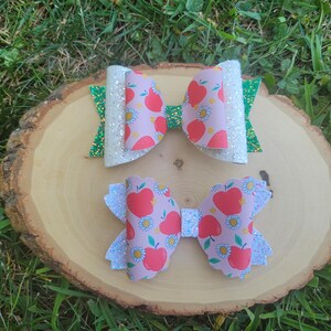 Apple hair bow, Back to School hair bow, Fall hair bow, Apple themed hair bow