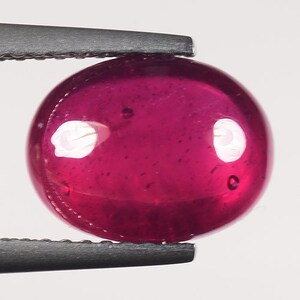 4,90 ct naturlig röd rubin oval cabochon glasfylld lösa ädelstenar SE VDO M460