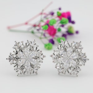 SNOWFLAKES clip-on/post-back earrings Nickel-free brass earrings dipped in 14K gold Everyday style