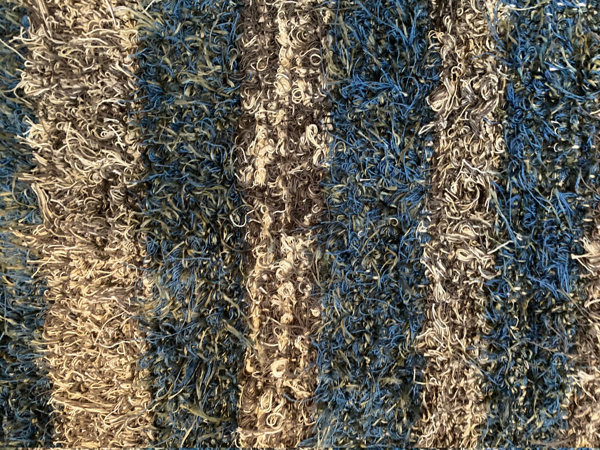 Amish Hand Loomed Area Rug 27”X 41”