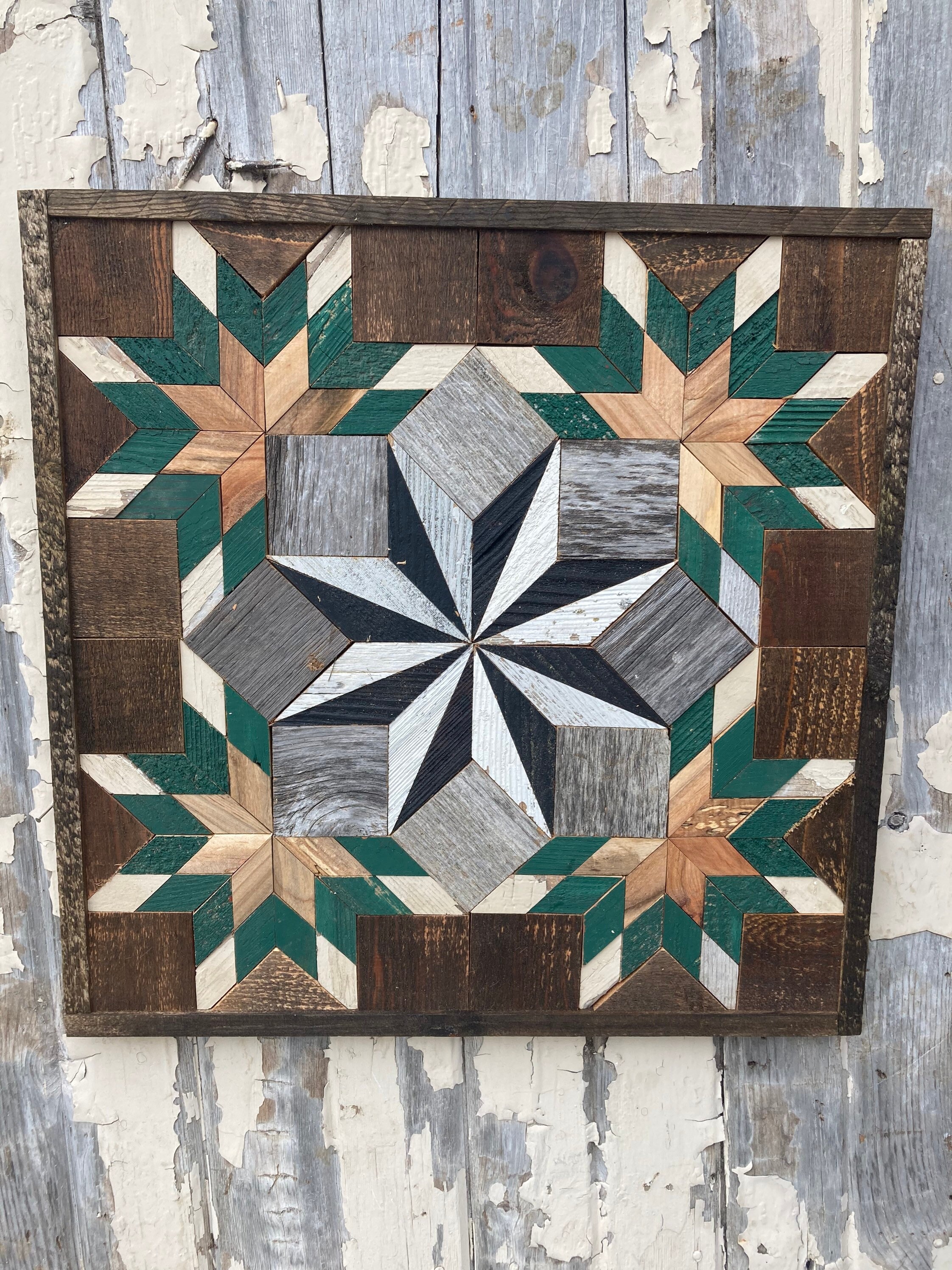 LS117 Amish Barn quilt wood plaque 21'X21