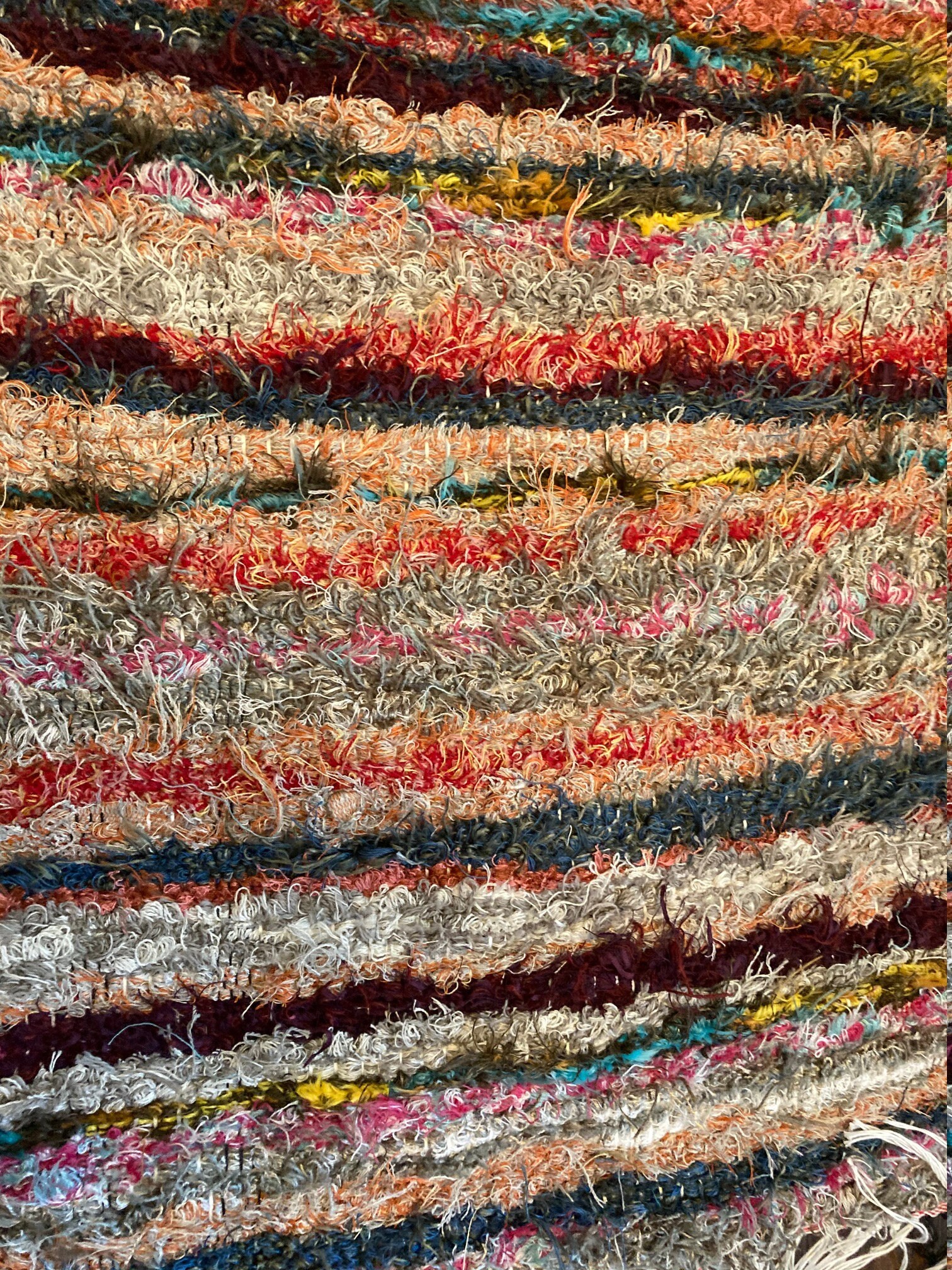 Amish Hand Loomed Area Rug 27”X 44”