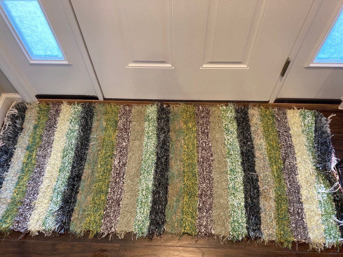 Amish Hand Loomed Area Rug 27X 68 Etsy