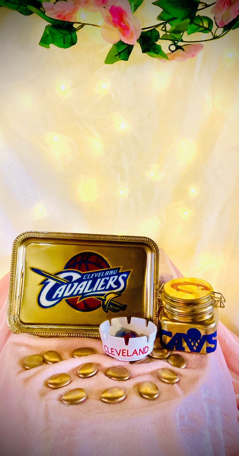 Cavs rolling tray