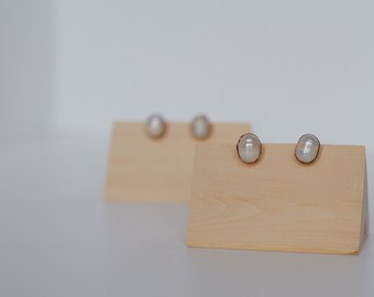 Freshwater Pearl Stud Earrings - Pearl Earrings - Electrofomed Earrings - Stud Earrings - Minimalist Earrings - Bridal - June Birthstone