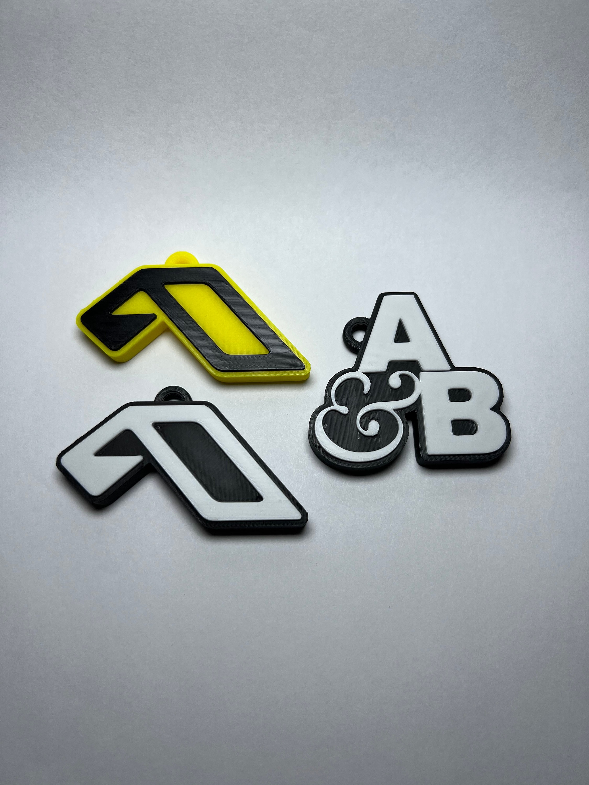 Ajunabeats, Above&Beyond KEYCHAINS || Color your colors!!