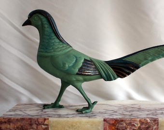 Eine schöne Art Deco Skulptur eines Fasan auf einem Marmorsockel
