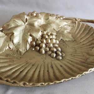 Antique Art Nouveaue Jugendstil Tray Bowl plate nicely decorated solid bronze