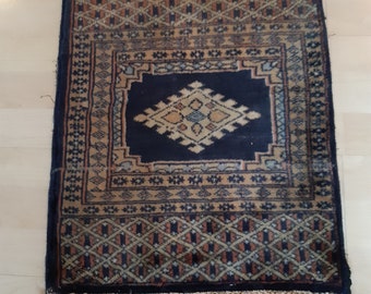Antiker orientalischer kleiner Teppich Bochara Wolle auf Baumwolle Naturfarben