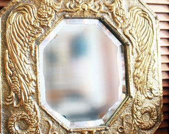 Antiek messing reliëf spiegel 1880 geslepen glazen spiegel