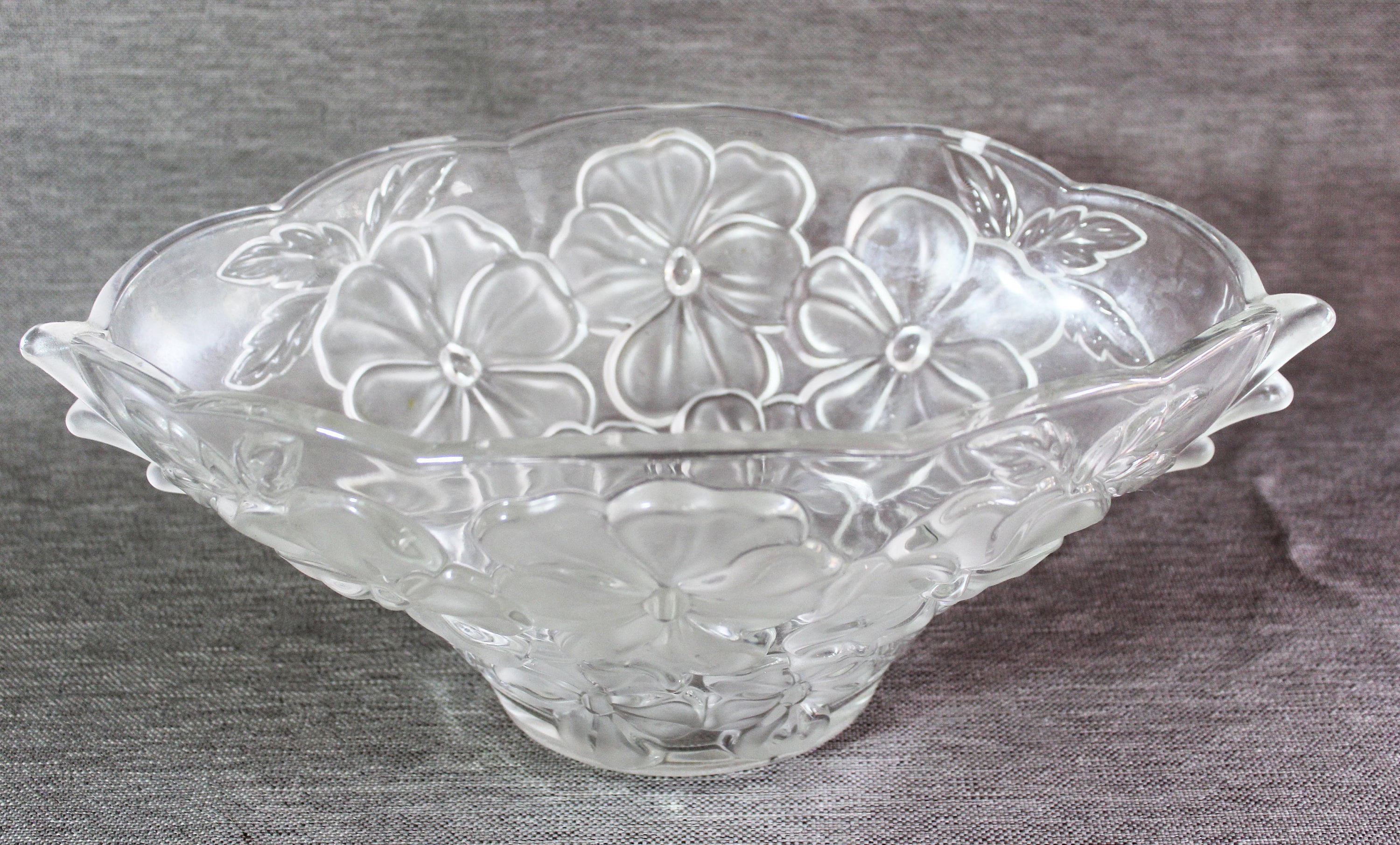 Vintage Lead Crystal Cut Etched Glass Fruit Bowl Very Heavy Floral ...