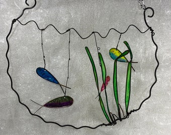 Fishbowl Suncatcher with Fish and Seaweed, Beaded Wire