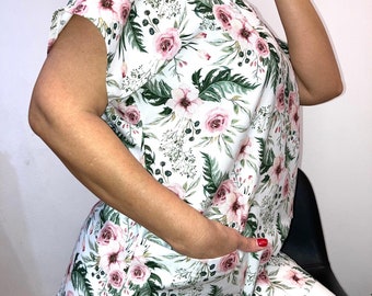 Uniforme de enfermería de algodón floral con cuello en V