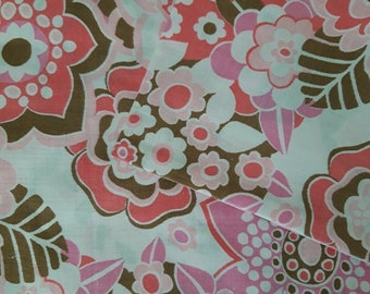 colours. Fantastic pattern unused Vintage 1970's fabric New 