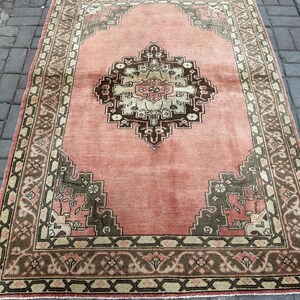トルコ絨毯、4'5" x 6'1" ft、135 x 185 cm、アナトリア絨毯、ミッドラグ、送料無料、ハンドメイドヴィンテージ絨毯、ウール絨毯、カッパドキア絨毯、#AN45