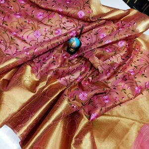 Embroided Banarasi Tissue Silk Saree With Blouse Piece / Floral