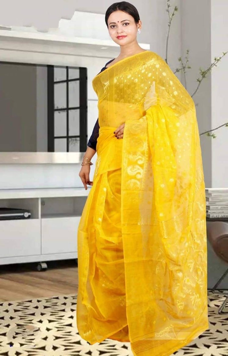 Handloom dhakai saree Clearance