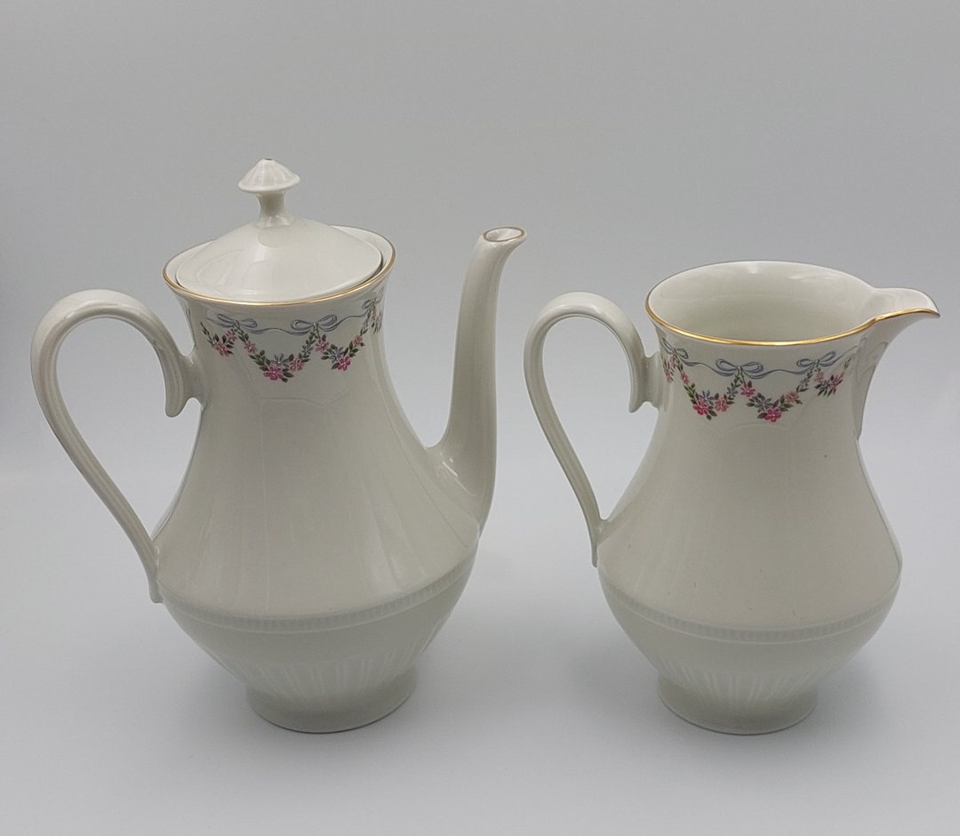 Bareuther Waldsassen Bavaria Germany Gold Tea Set BAREUTHER WALDSASSEN Bavaria Germany Ceramic Teapot and Jug Set With